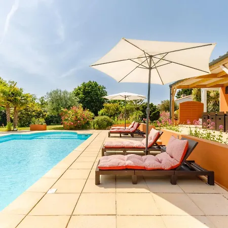 Les Cygnes By Interhome L'Aubraie