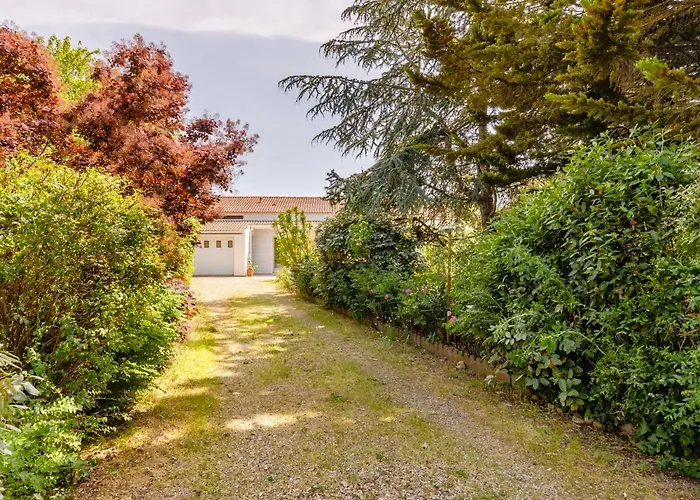 Les Cygnes By Interhome Villa L'Aubraie