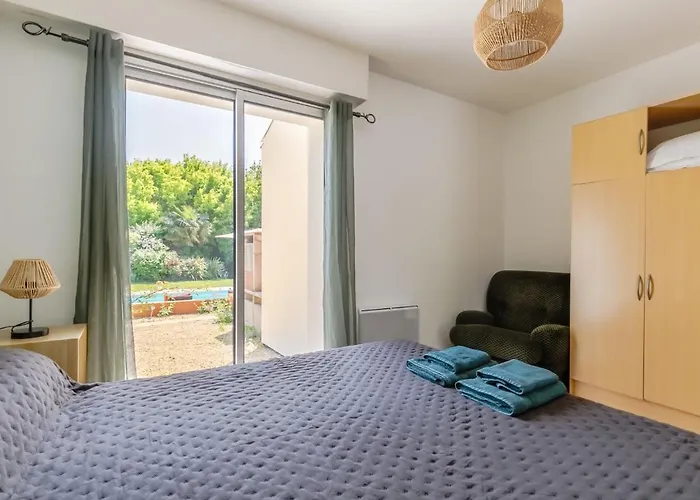 Villa Les Cygnes By Interhome L'Aubraie